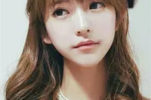 郭美美秘史：一个美女网红的堕落史